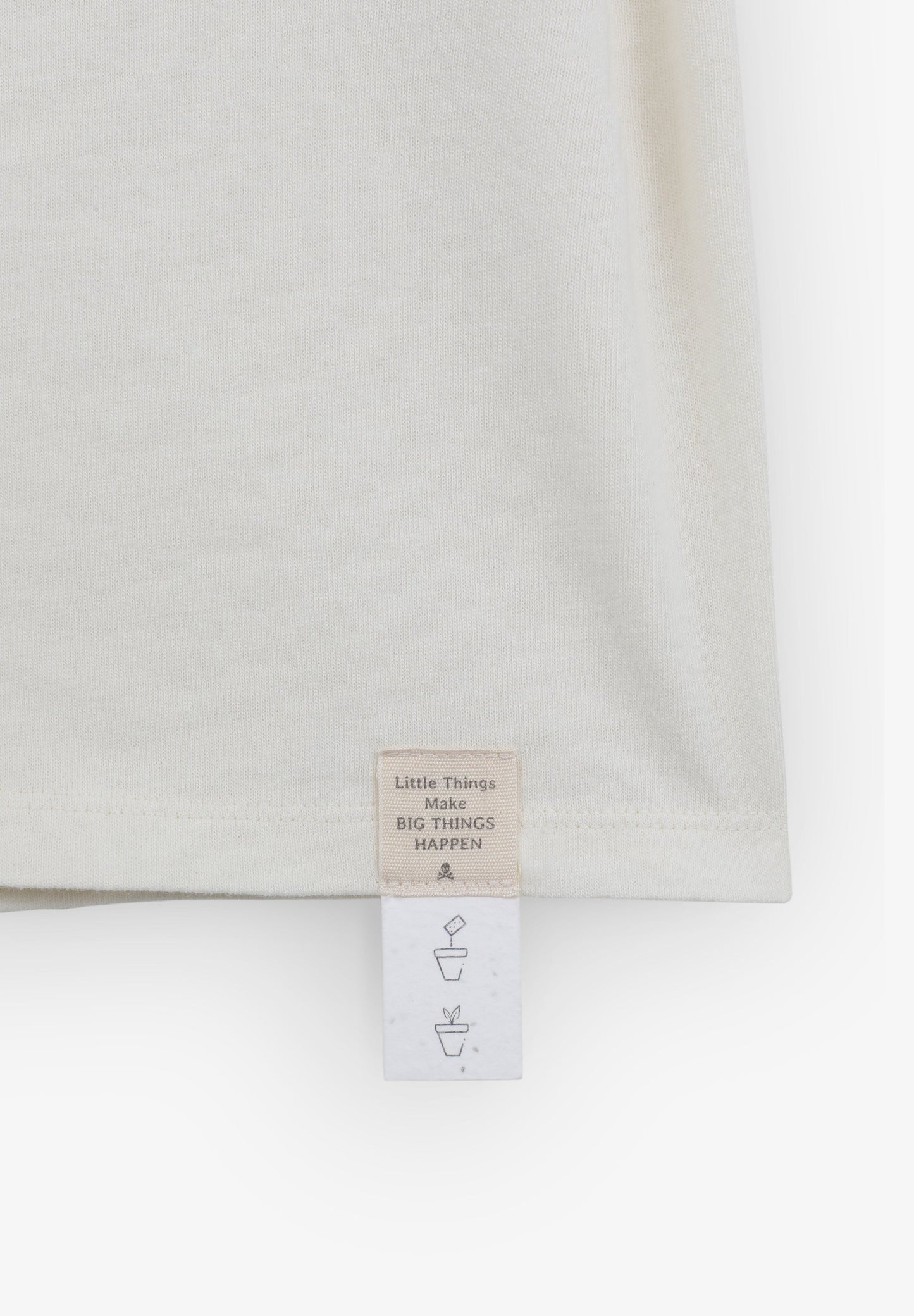 CAMISETA DETALLE ETIQUETA PLANTABLE