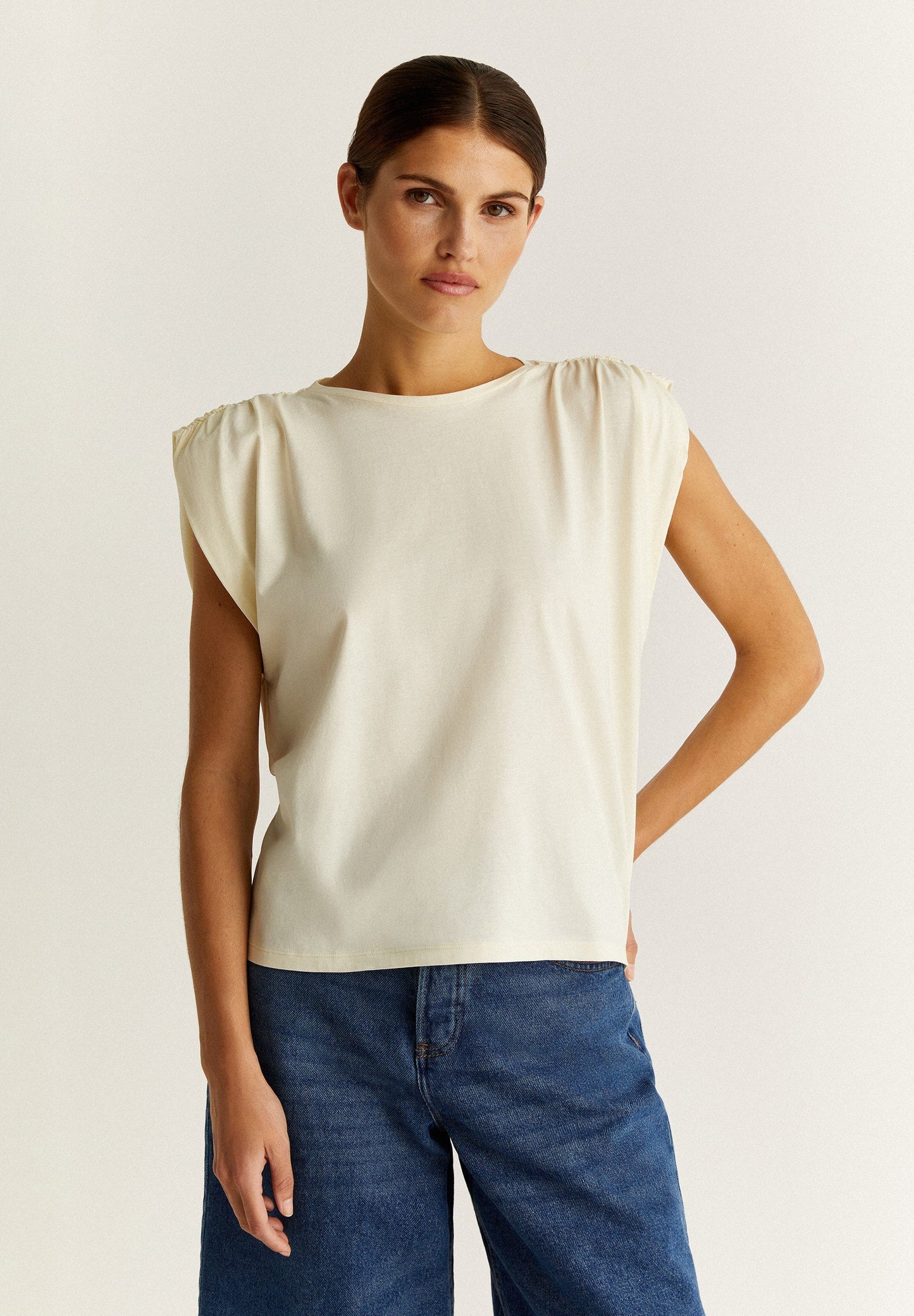 CAMISETA PRINT FLOCADO TRASERO