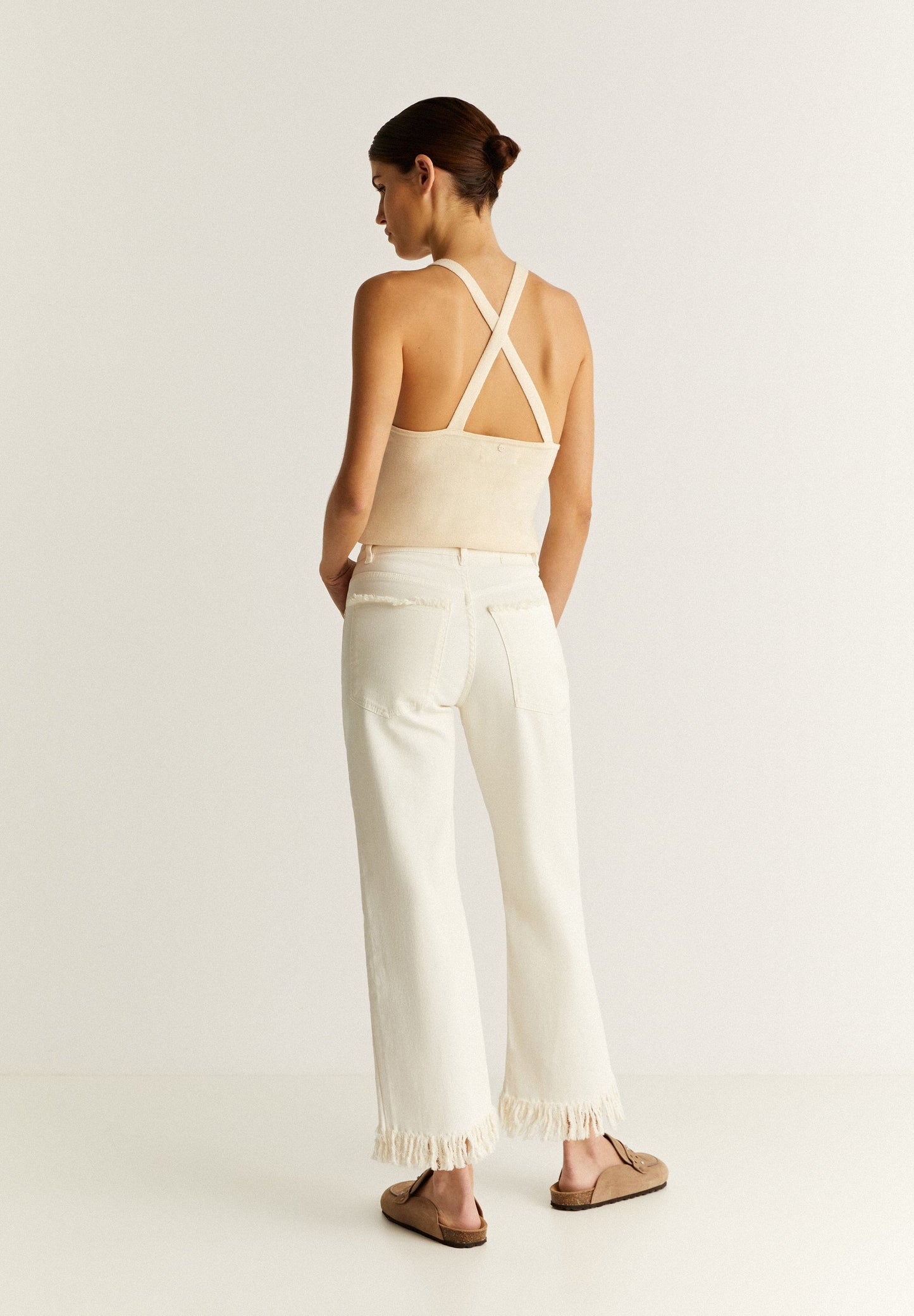 JEANS BAJO DESFLECADO