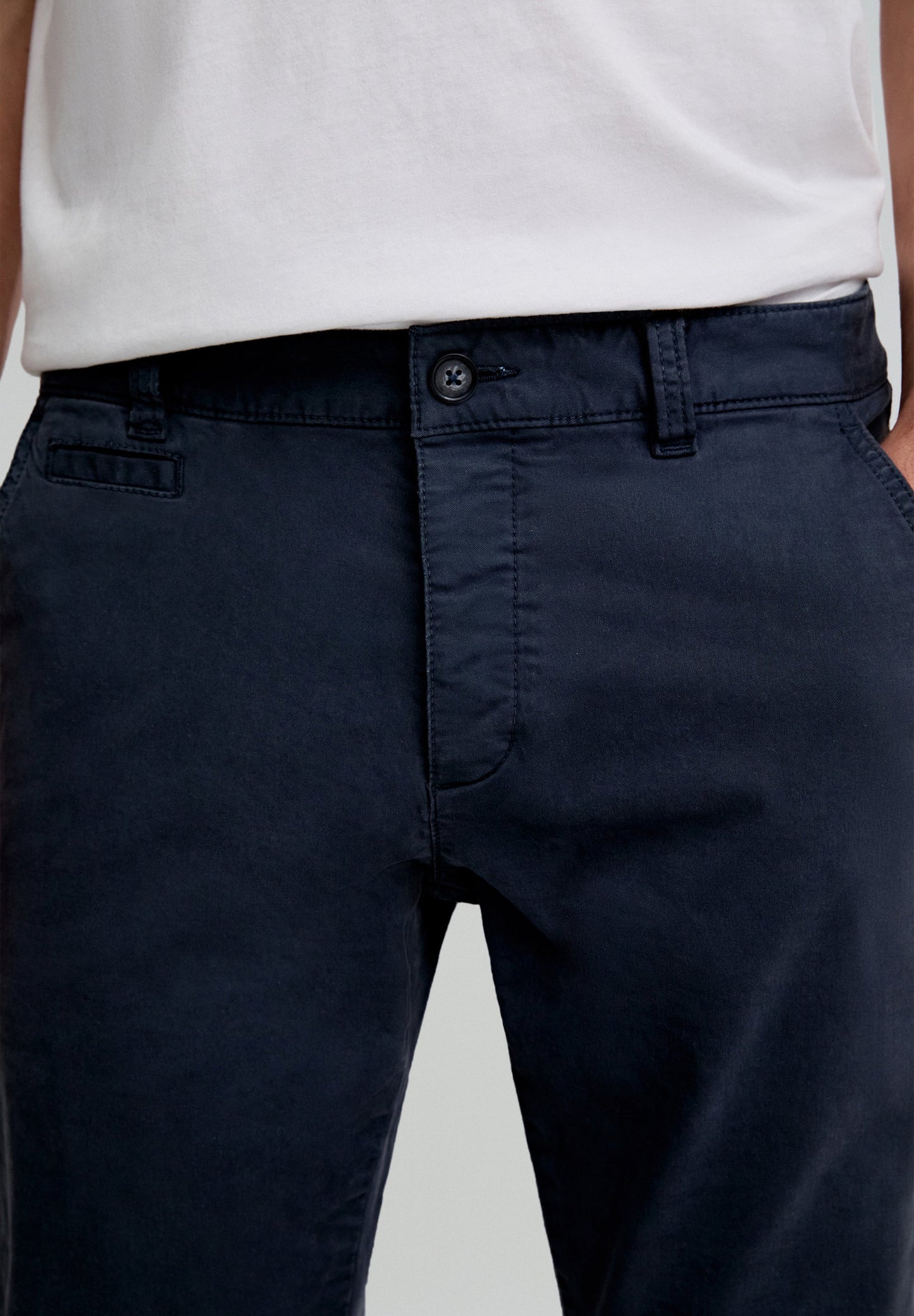 PANTALÓN CHINO CASUAL
