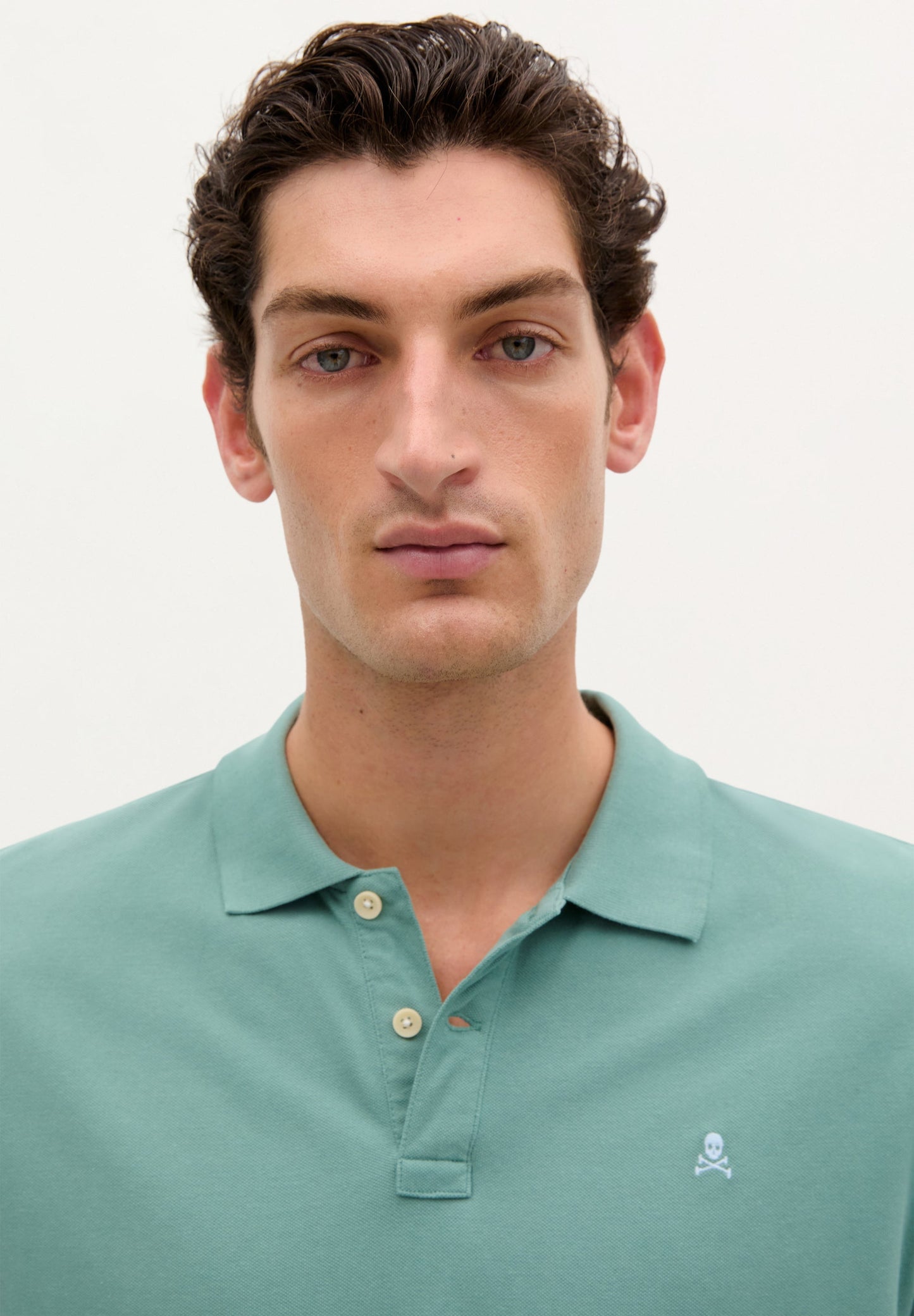 POLO CALAVERA CONTRASTE