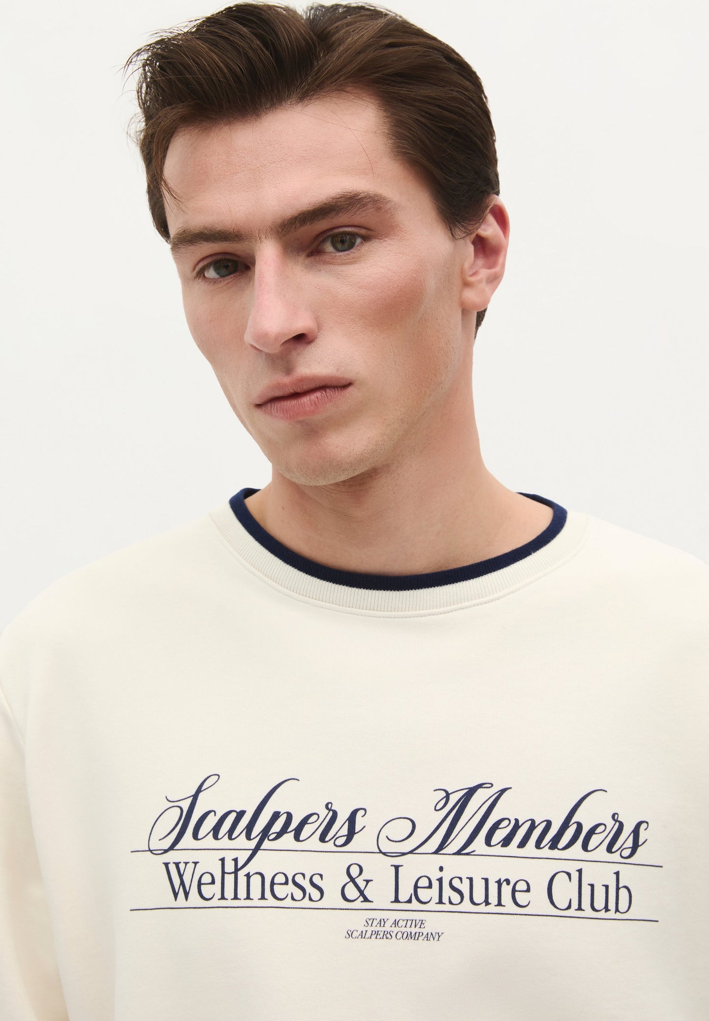 SUDADERA CUELLO CONTRASTE