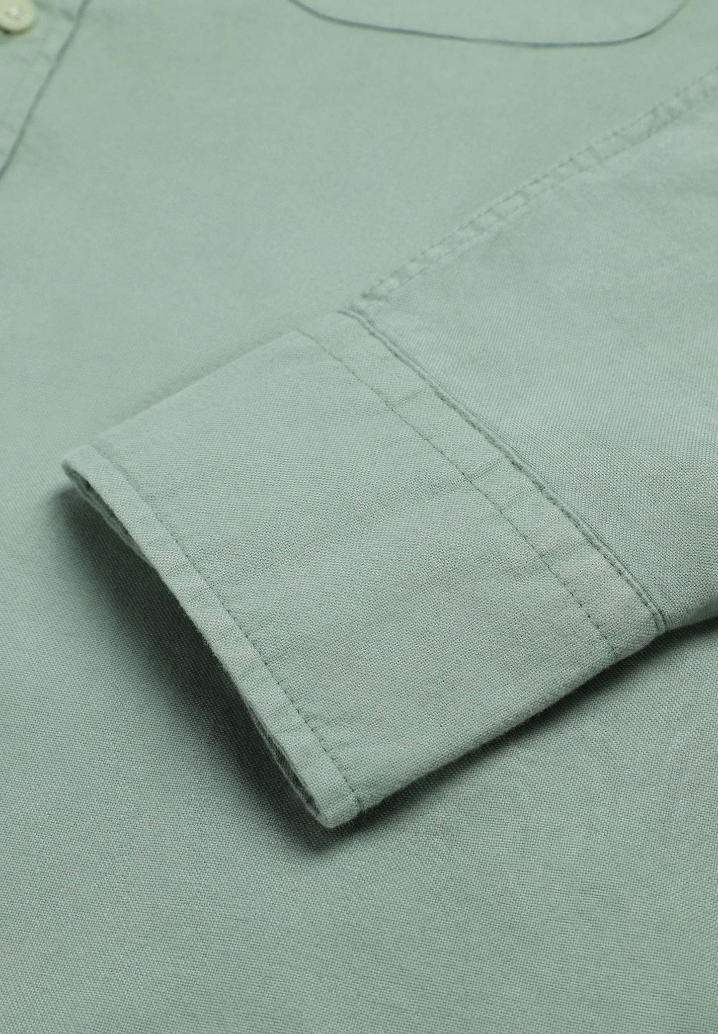 CAMISA CALAVERA CUELLO BOTONES