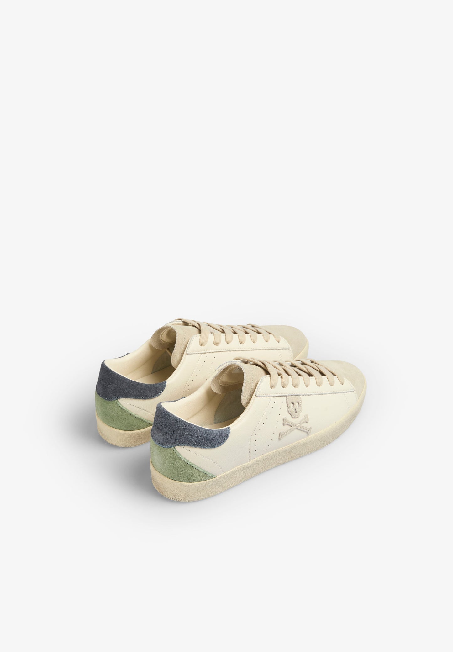 SNEAKERS BAJAS CALAVERA LATERAL