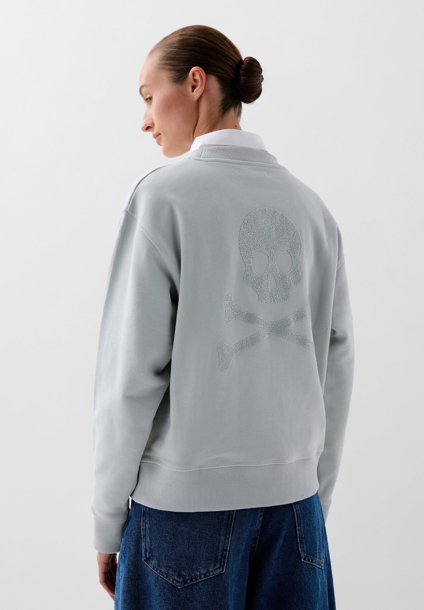 SUDADERA CALAVERA TRASERA