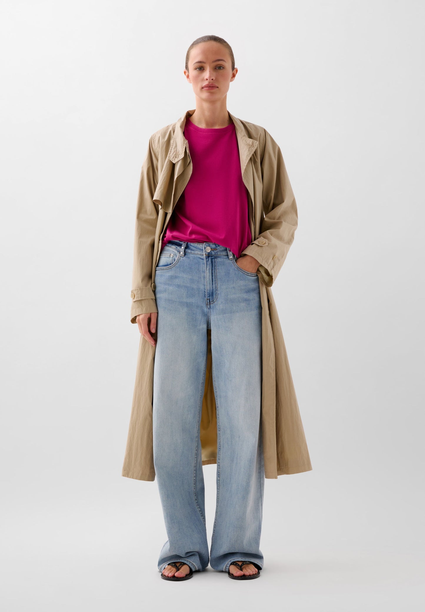 CAMISETA CALAVERA BORDADA TONO