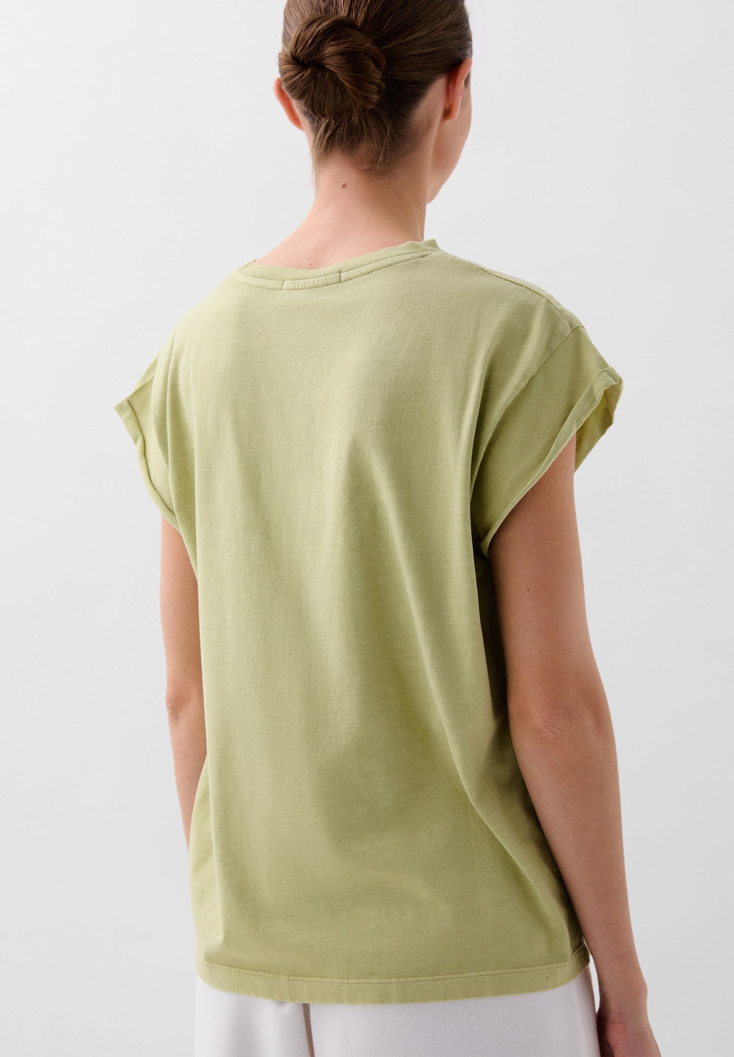 CAMISETA CALAVERA BORDADA TONO