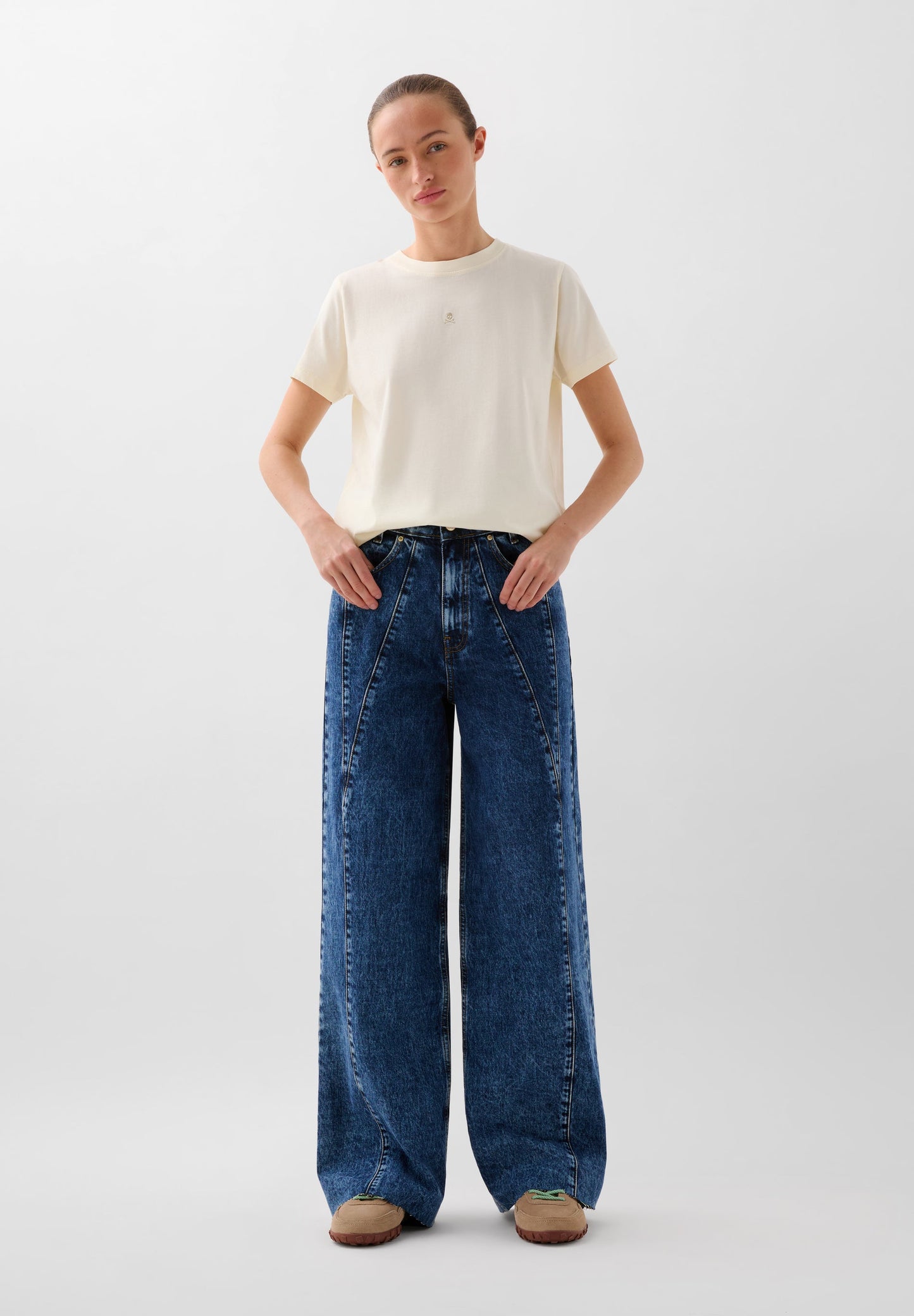 CAMISETA BÁSICA CALAVERA