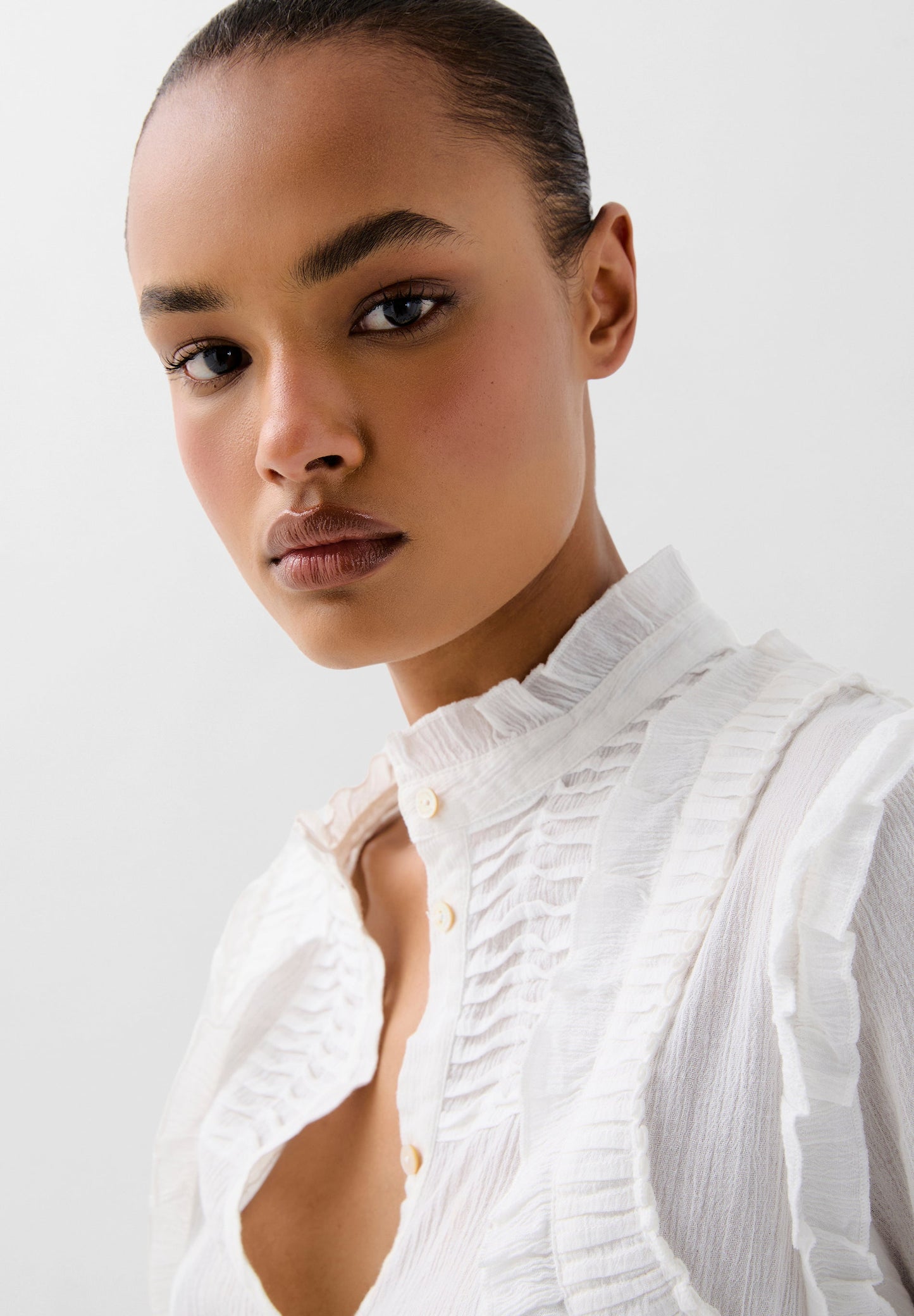 CAMISA DETALLES FRUNCES PLISADOS
