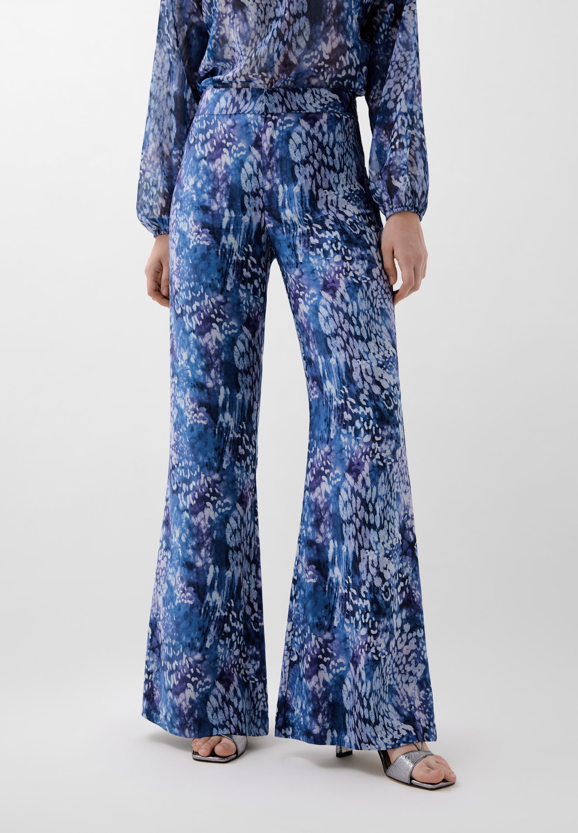 PANTALÓN FLUIDO FLARE