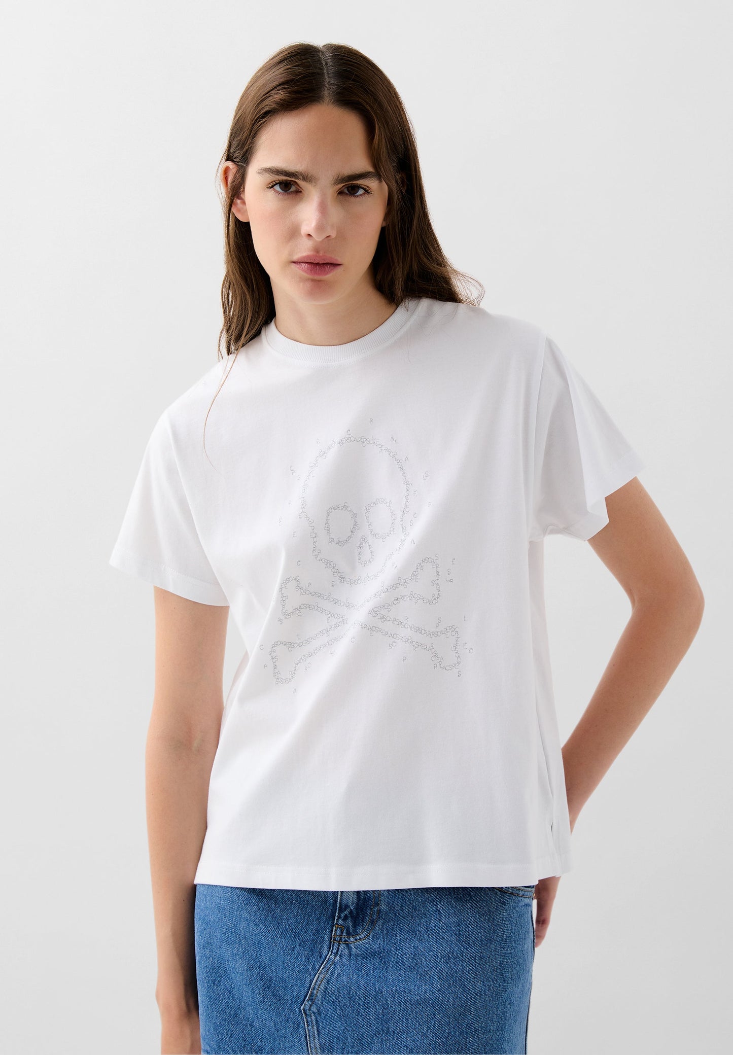 CAMISETA LETRAS CALAVERA