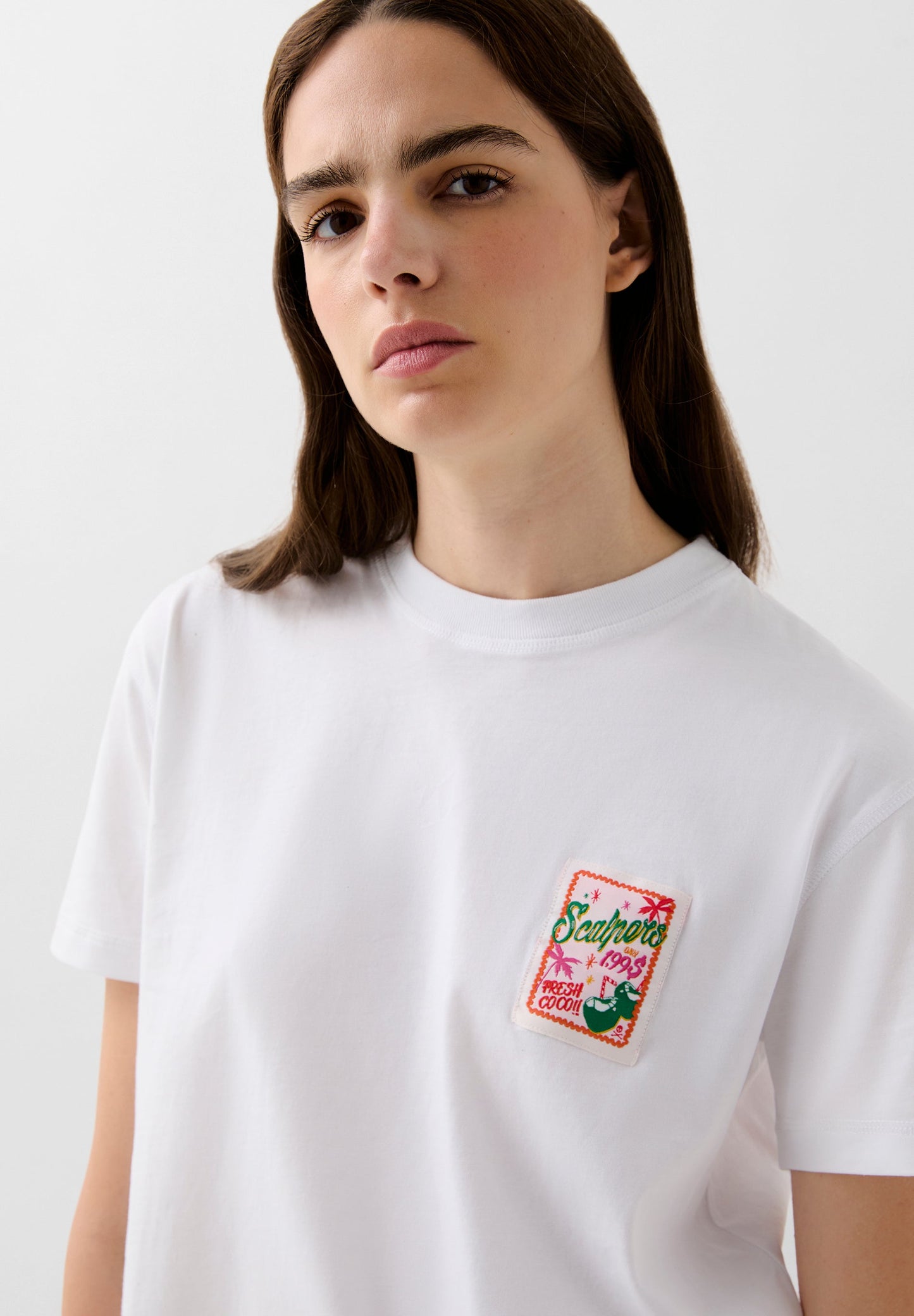 CAMISETA PRINT TRASERO COCO