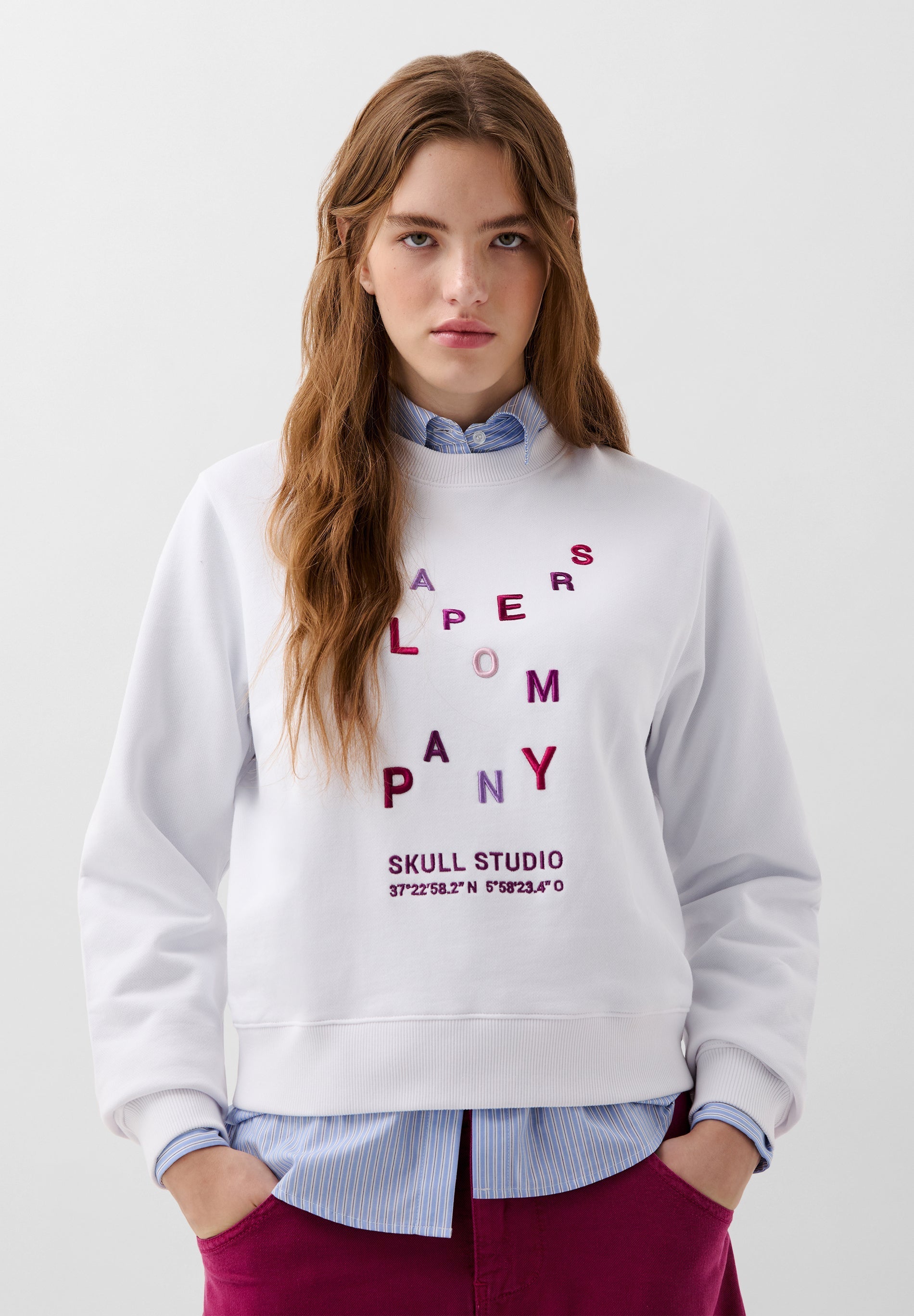 SUDADERA LETRAS BORDADAS