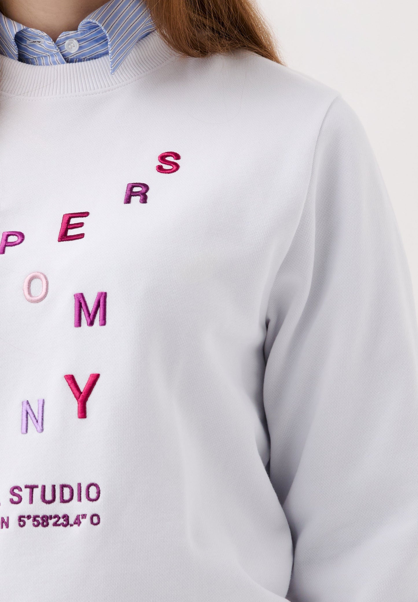 SUDADERA LETRAS BORDADAS