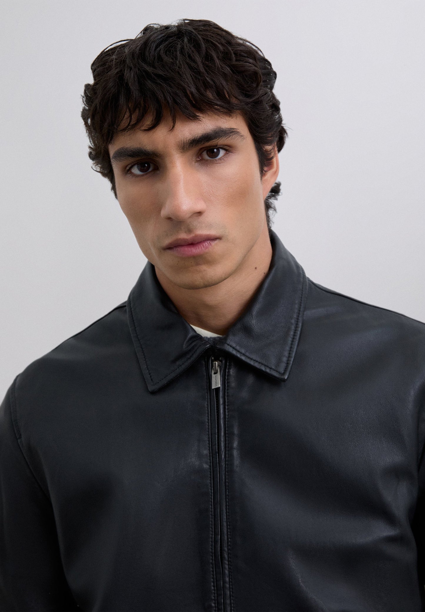 CHAQUETA PIEL CUELLO CAMISA