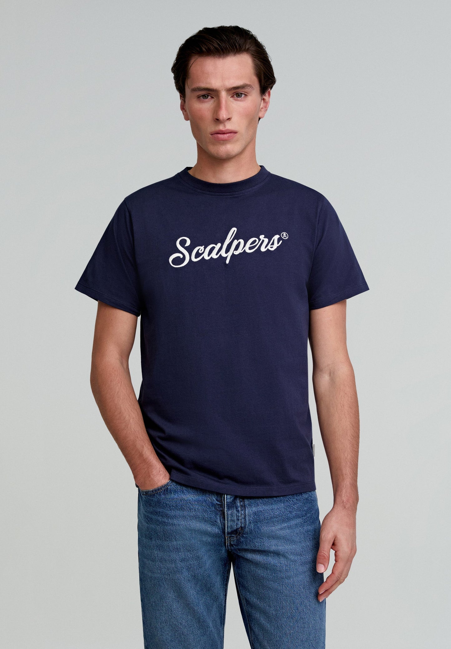 CAMISETA LOGO BORDADO