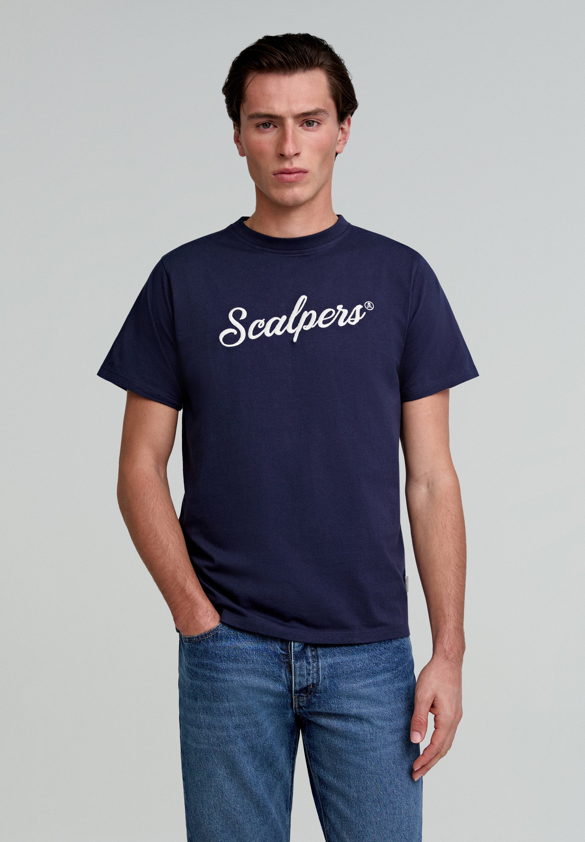 CAMISETA LOGO BORDADO