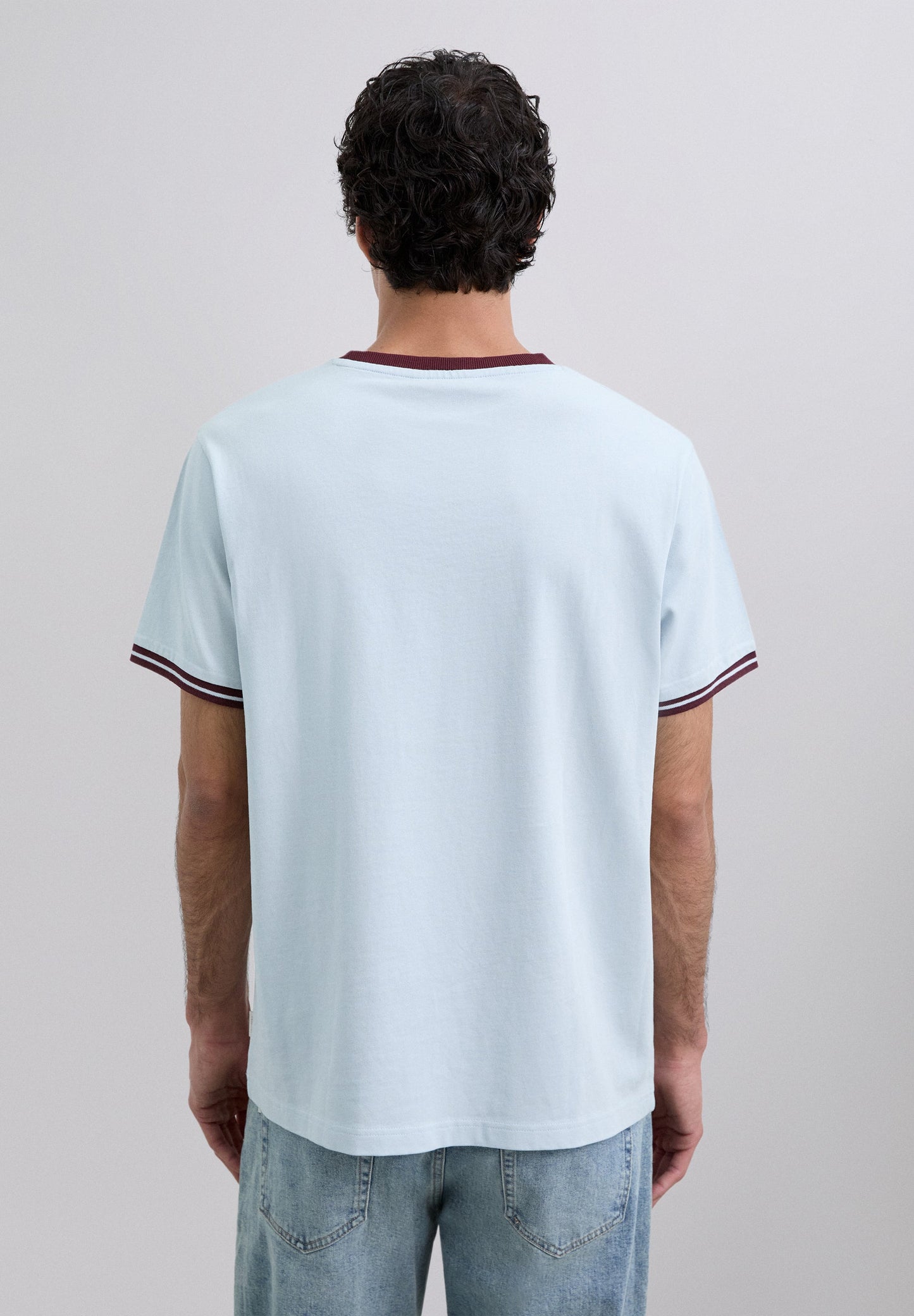 CAMISETA PRINT CONTRASTE