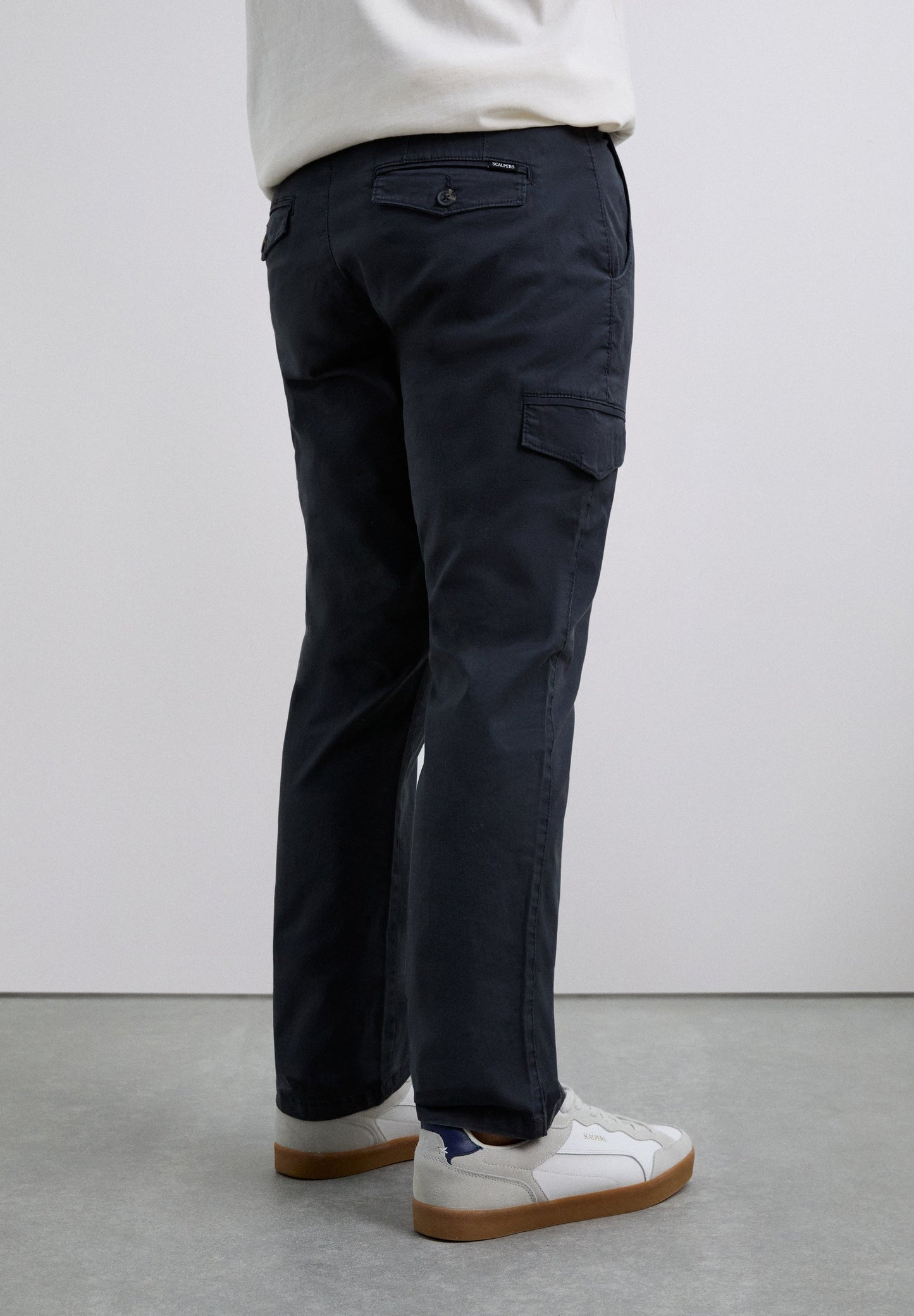 PANTALÓN CARGO SLIM FIT