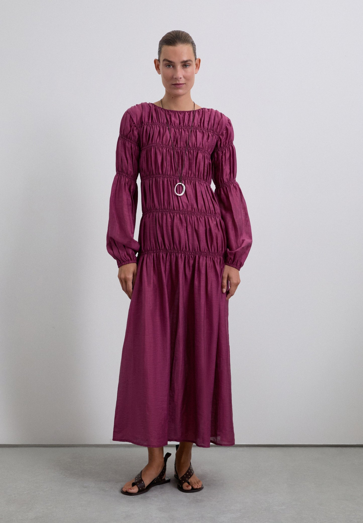 VESTIDO SMOCK MANGA ABULLONADA