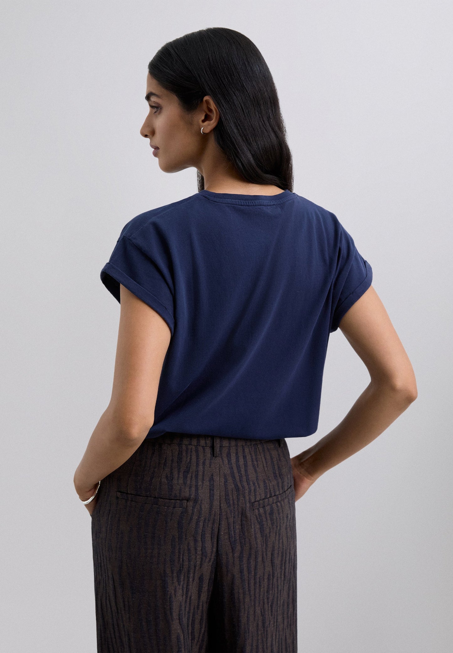 CAMISETA CALAVERA BORDADA