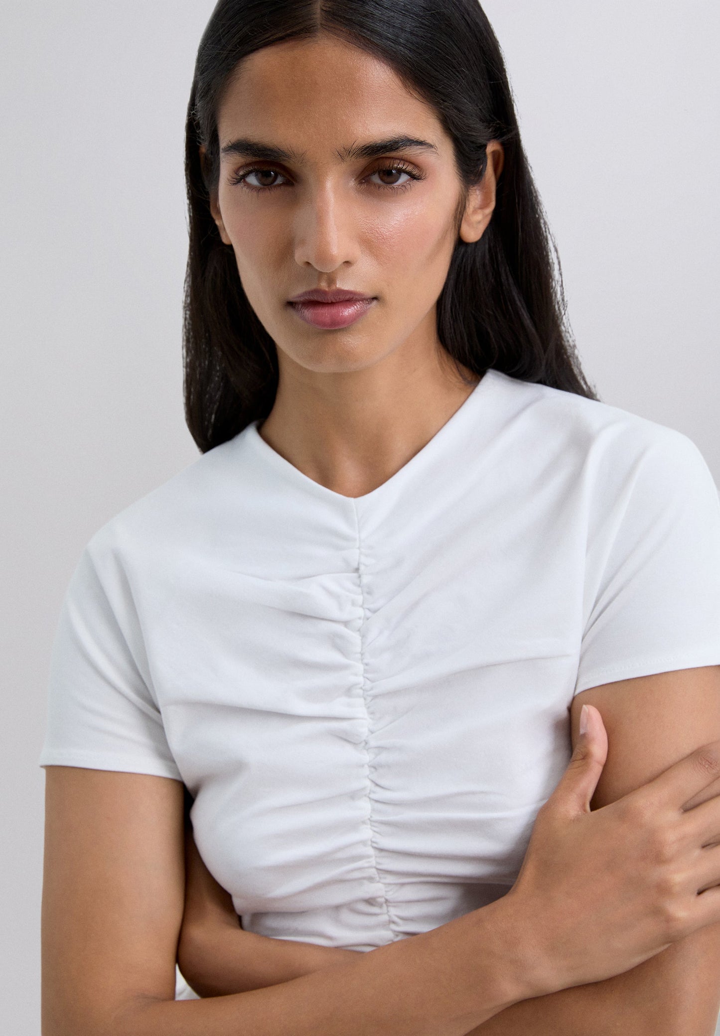 CAMISETA DETALLE FRUNCE