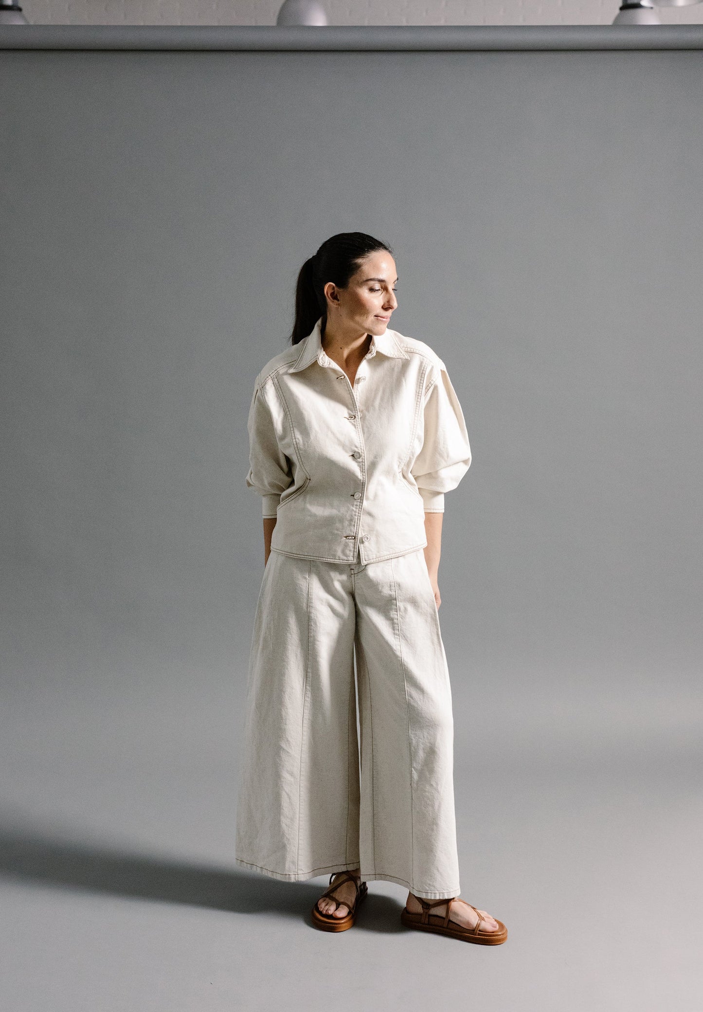 CHAQUETA BOMBER COSTURAS CONTRASTE