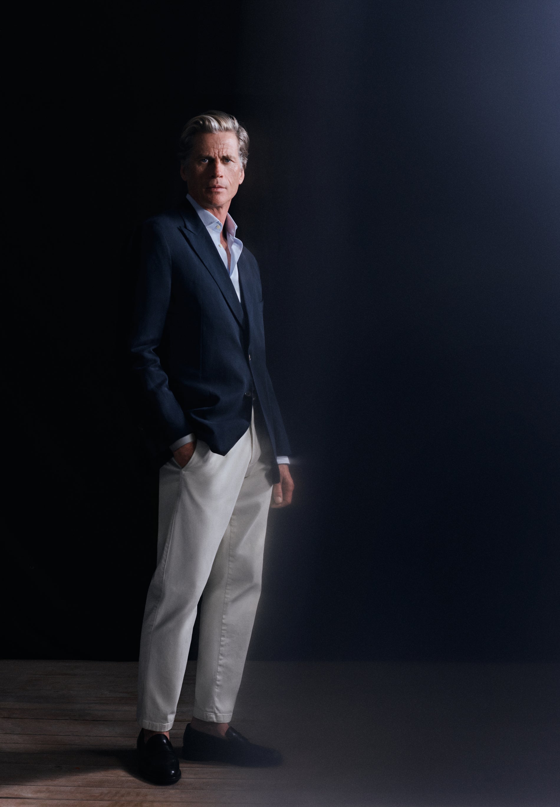 PANTALÓN CHINO PINZAS RELAXED